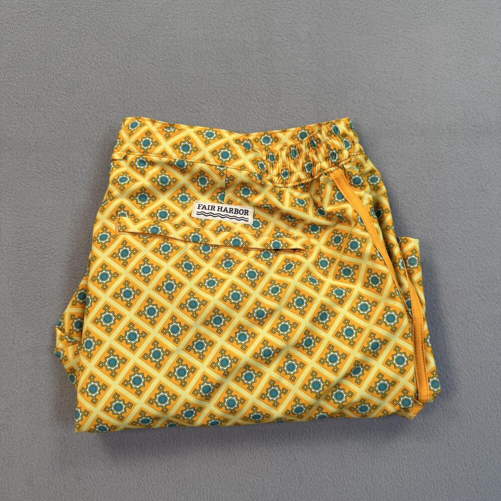 Fair Harbor Swim Trunks Mens 32 Yellow Geometric Print Lined Drawstring Stretch